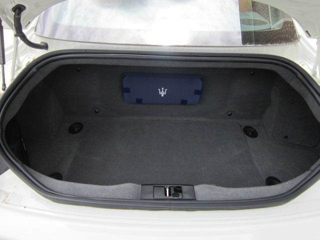 Maserati GranTurismo 2012 photo 27