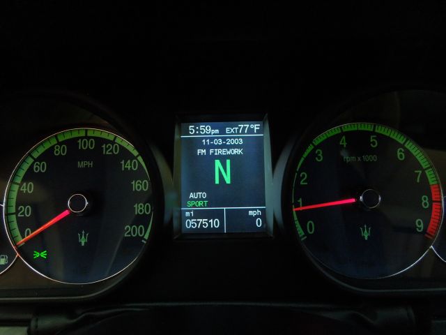 Maserati Quattroporte 2005 photo 14