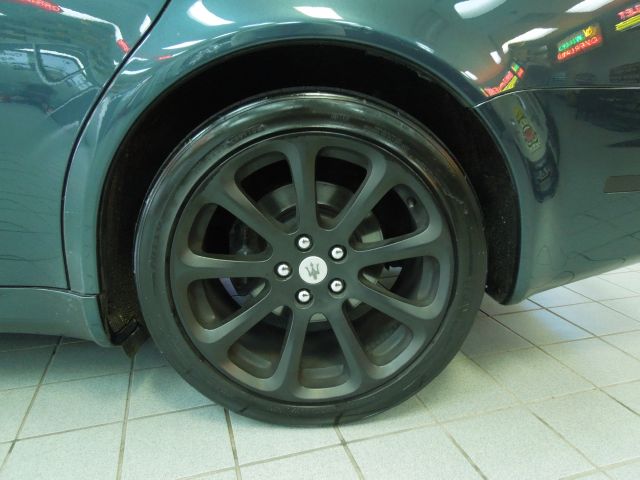 Maserati Quattroporte 2005 photo 20