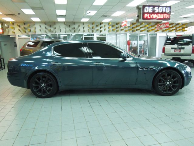 Maserati Quattroporte 2005 photo 25