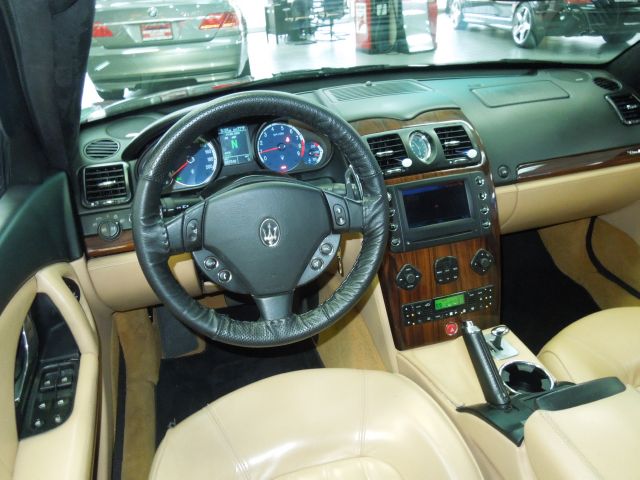 Maserati Quattroporte 2005 photo 3