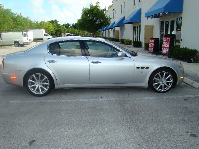 Maserati Quattroporte 2005 photo 3