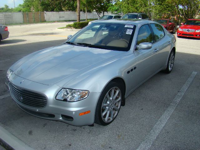 Maserati Quattroporte 2005 photo 4
