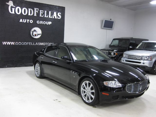 Maserati Quattroporte 2005 photo 2
