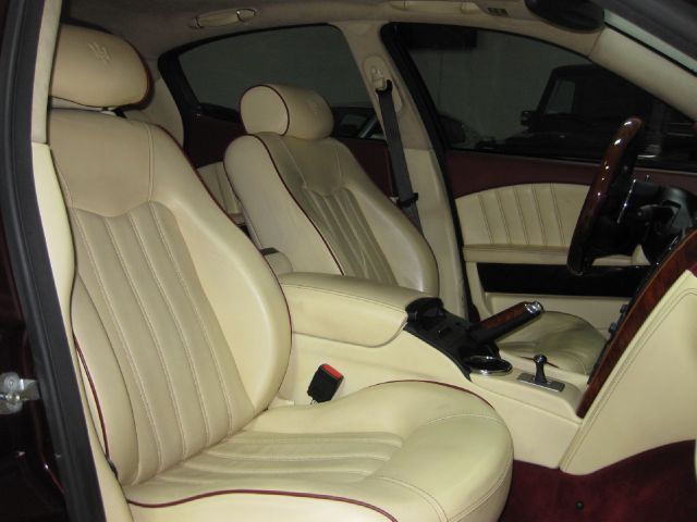 Maserati Quattroporte 2006 photo 10