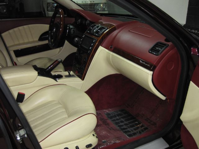Maserati Quattroporte 2006 photo 12