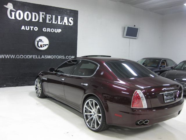 Maserati Quattroporte 2006 photo 17