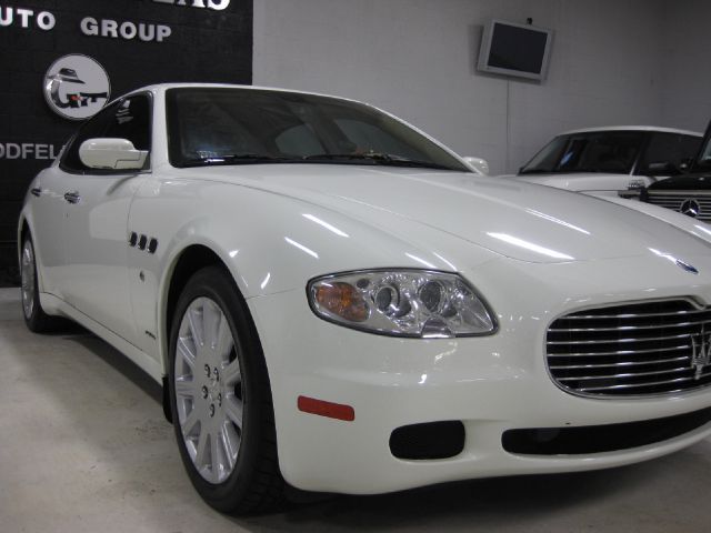 Maserati Quattroporte 2006 photo 1