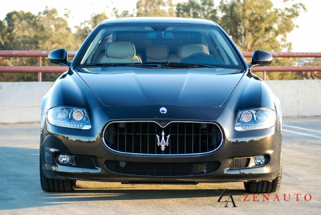 Maserati Quattroporte 2011 photo 3