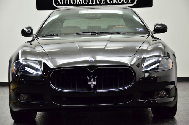 Maserati Quattroporte 2011 photo 2