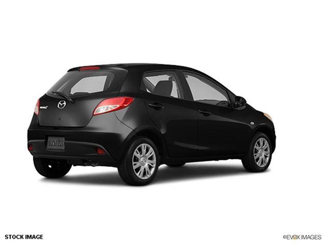 Mazda 2 2011 photo 1