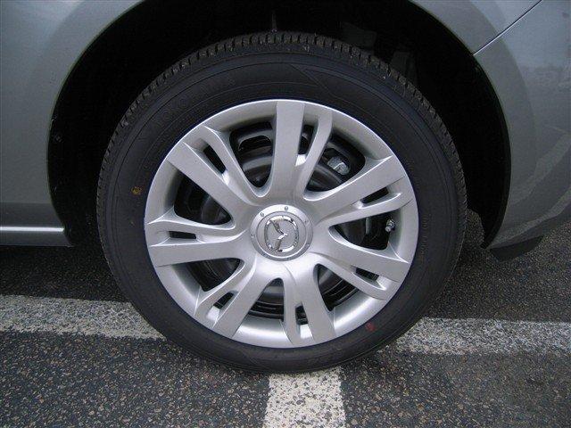 Mazda 2 2011 photo 3