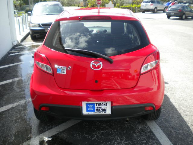 Mazda 2 2011 photo 1