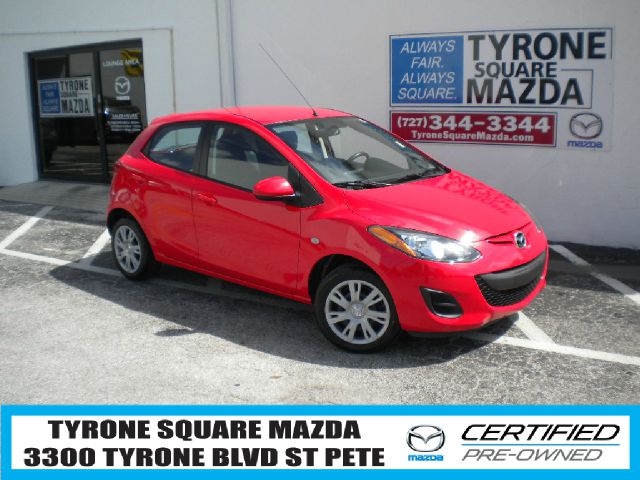 Mazda 2 2011 photo 4