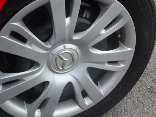 Mazda 2 2011 photo 5