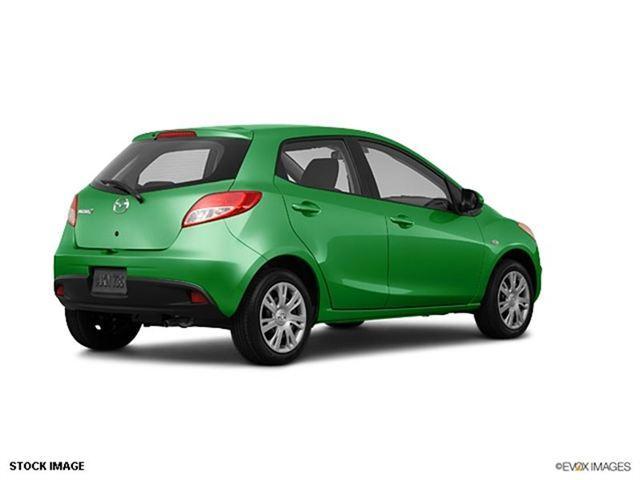 Mazda 2 2011 photo 1