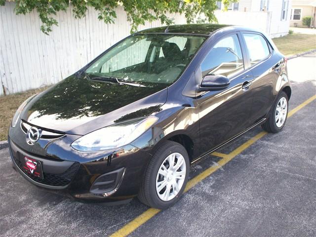 Mazda 2 2011 photo 1