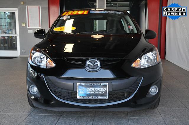 Mazda 2 2011 photo 1