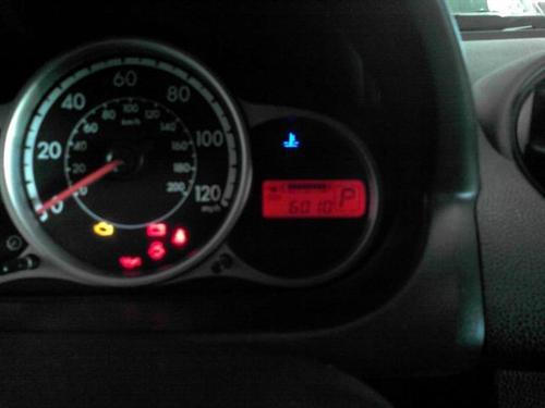 Mazda 2 2011 photo 1