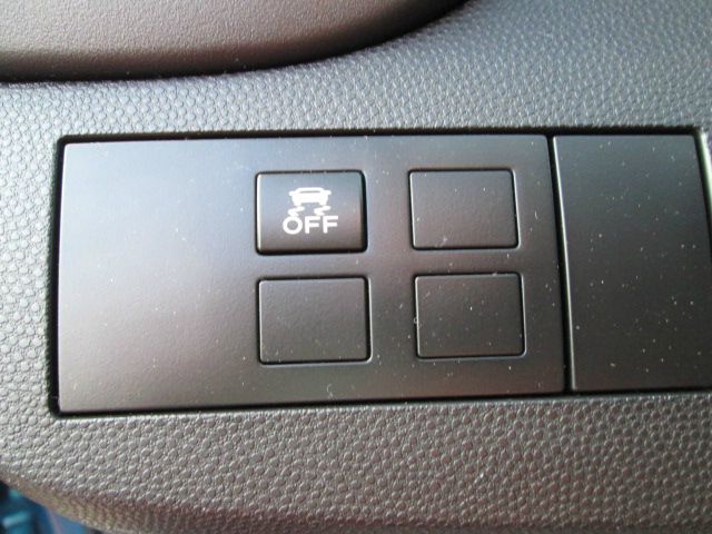 Mazda 2 2011 photo 8