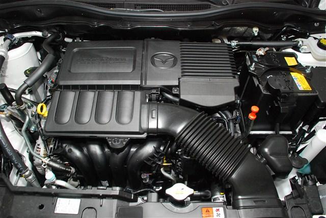 Mazda 2 2011 photo 3