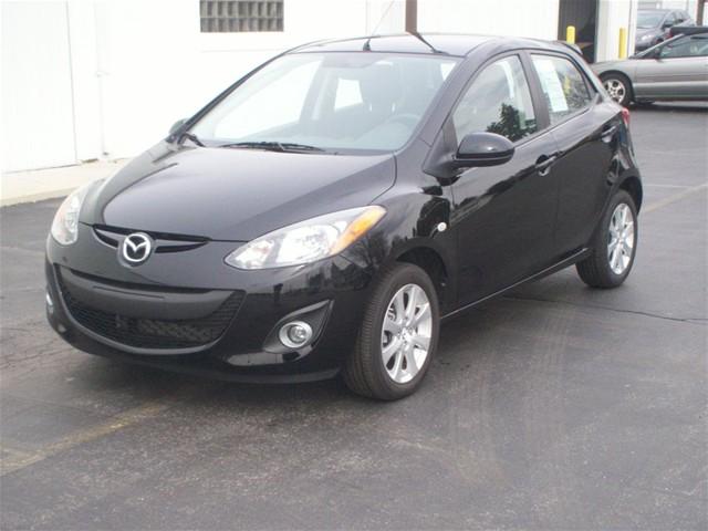 Mazda 2 2011 photo 1