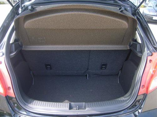 Mazda 2 2011 photo 1