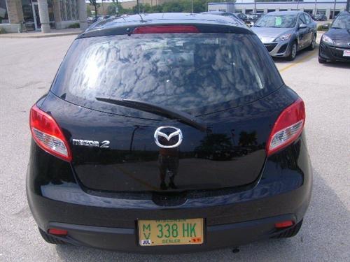 Mazda 2 2011 photo 2