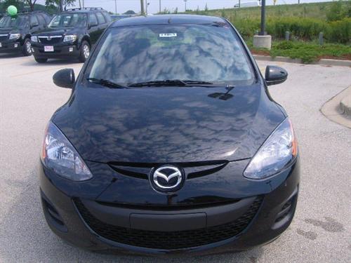 Mazda 2 2011 photo 3