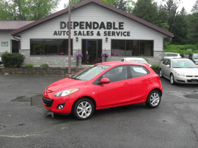 Mazda 2 2012 photo 11