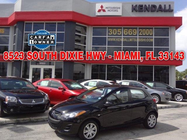 Mazda 2 2012 photo 3