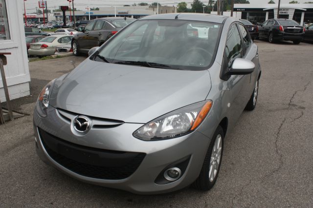 Mazda 2 2012 photo 4