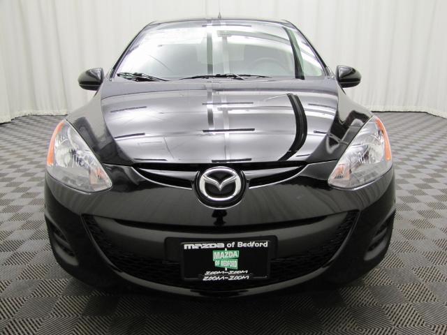 Mazda 2 2013 photo 3