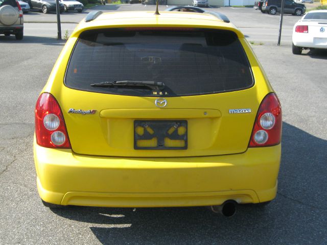 Mazda 3 2003 photo 9