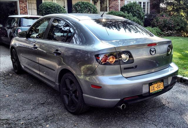 Mazda 3 2004 photo 1