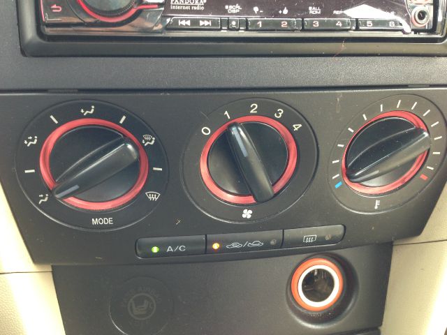 Mazda 3 2004 photo 1