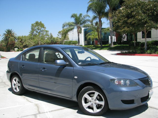 Mazda 3 2004 photo 2