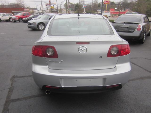 Mazda 3 2004 photo 4