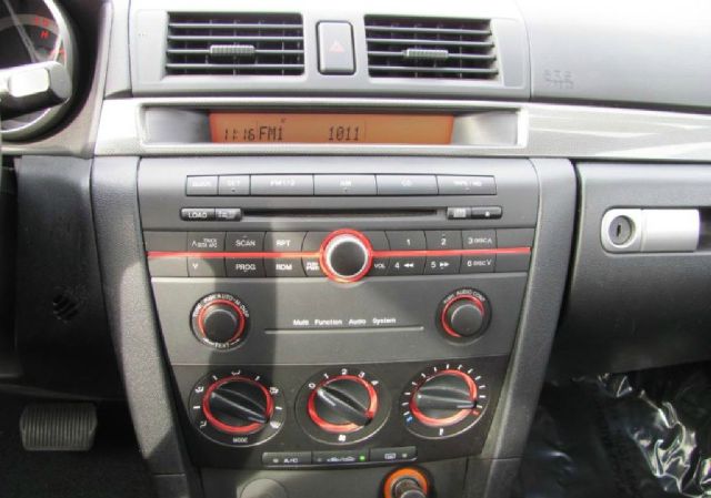 Mazda 3 LT W/3.9l Hatchback