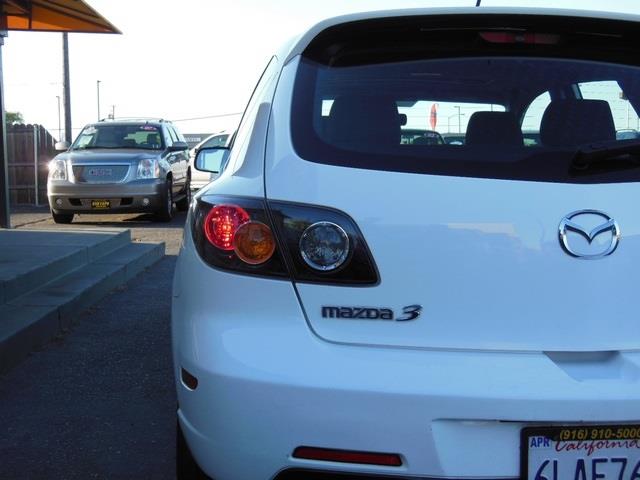 Mazda 3 2004 photo 1