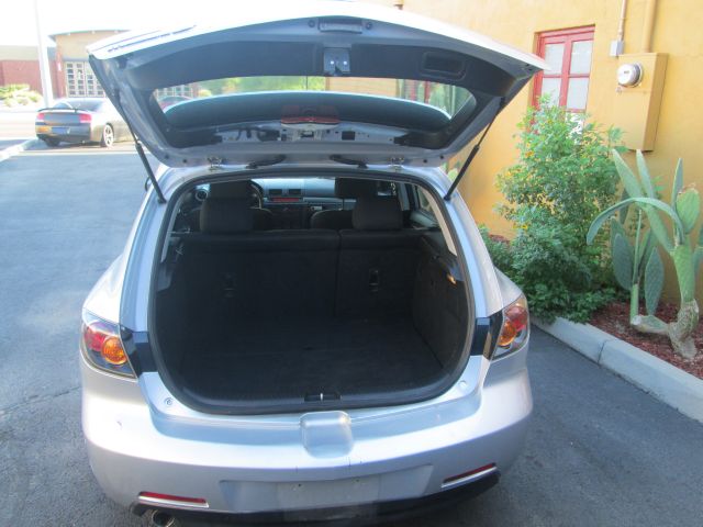 Mazda 3 2004 photo 1