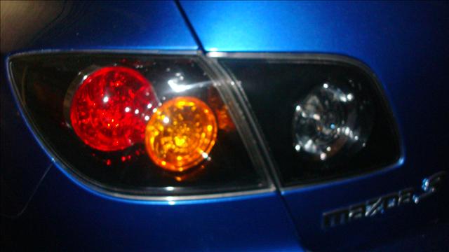 Mazda 3 2005 photo 1