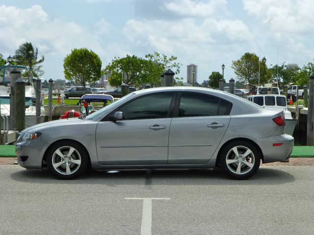 Mazda 3 3.9L LT Sedan