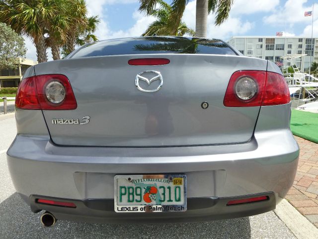 Mazda 3 2005 photo 1