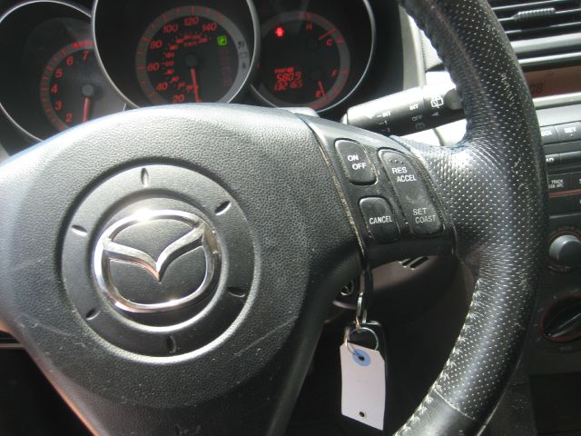 Mazda 3 2005 photo 1