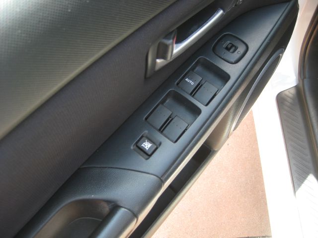 Mazda 3 2005 photo 2
