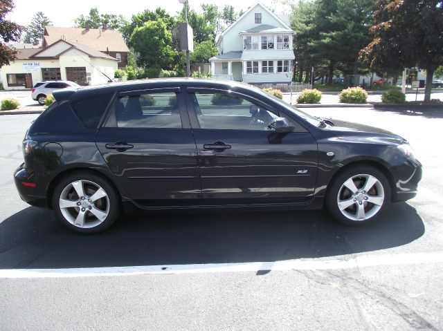 Mazda 3 LT W/3.9l Hatchback