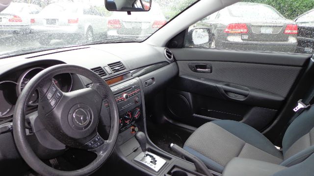 Mazda 3 3.9L LT Sedan