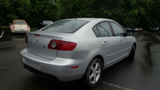Mazda 3 2005 photo 1