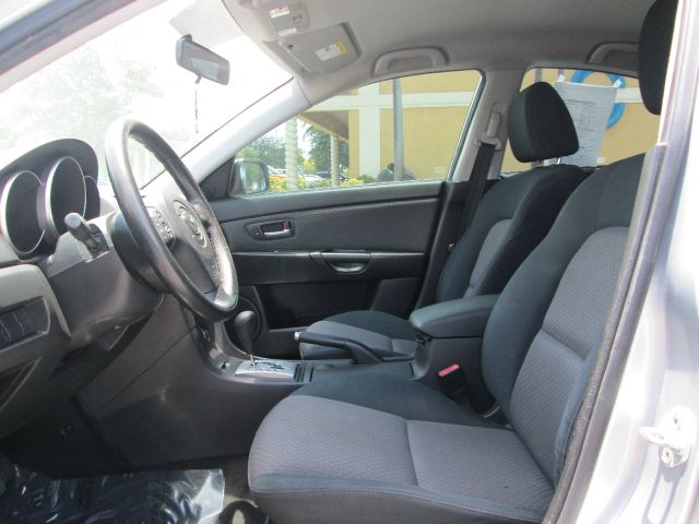 Mazda 3 2005 photo 2
